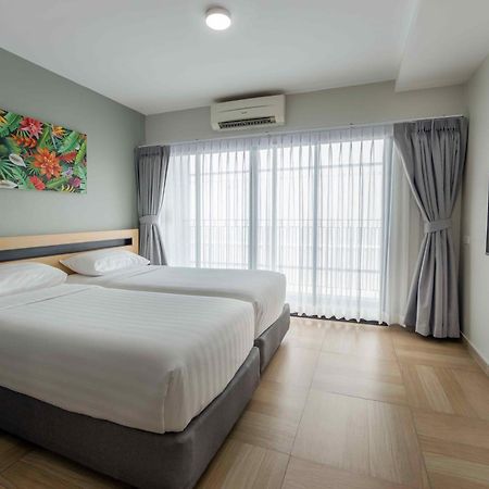 Chiva Bangkok Hotel - Sha Plus Exterior foto