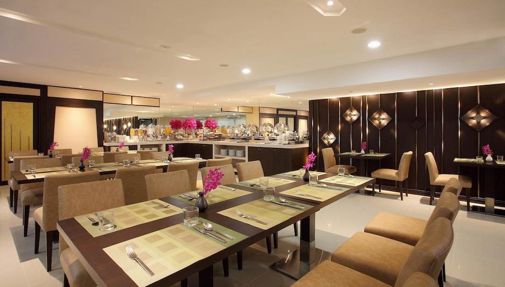 Chiva Bangkok Hotel - Sha Plus Exterior foto